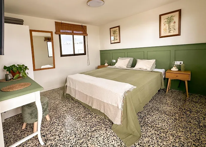 Floor With Large Terrace & Sunset Views Apartment